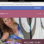 Get CatrinaCosta Password