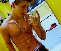 Horny Twink BF ?? s0